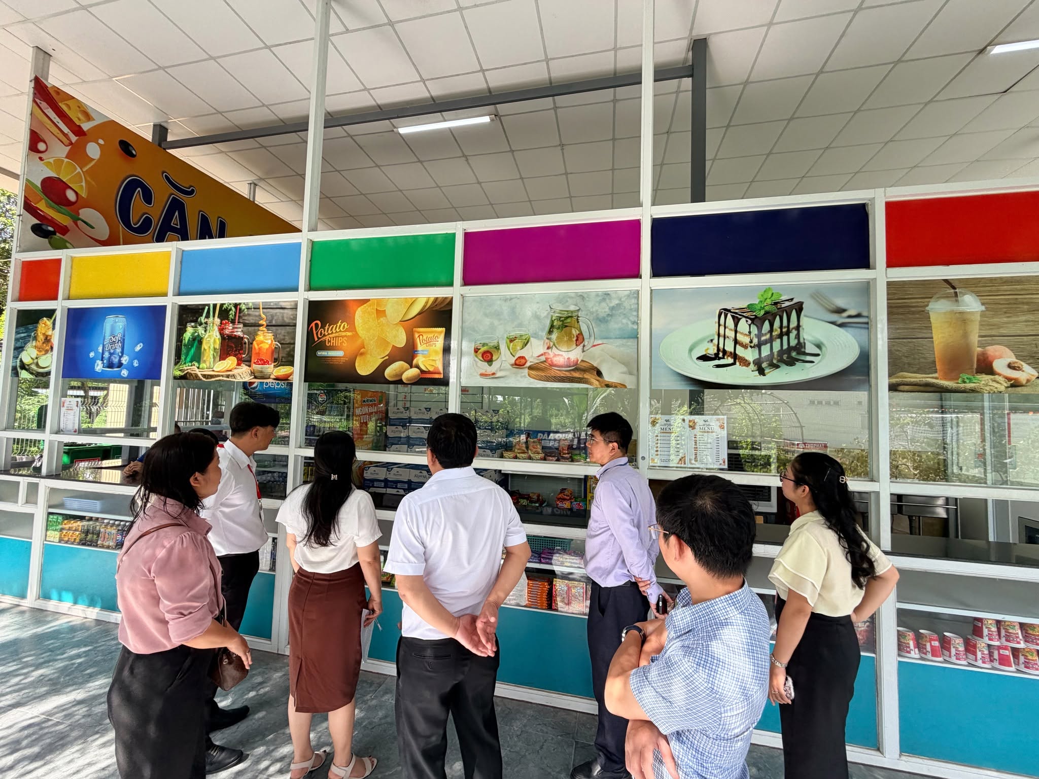 Đoàn kiểm tra liên ngành về an toàn thực phẩm thành phố Đồng Nai tại bếp ăn tập thể Trường THPT Lê Quý Đôn - Long Bình Tân